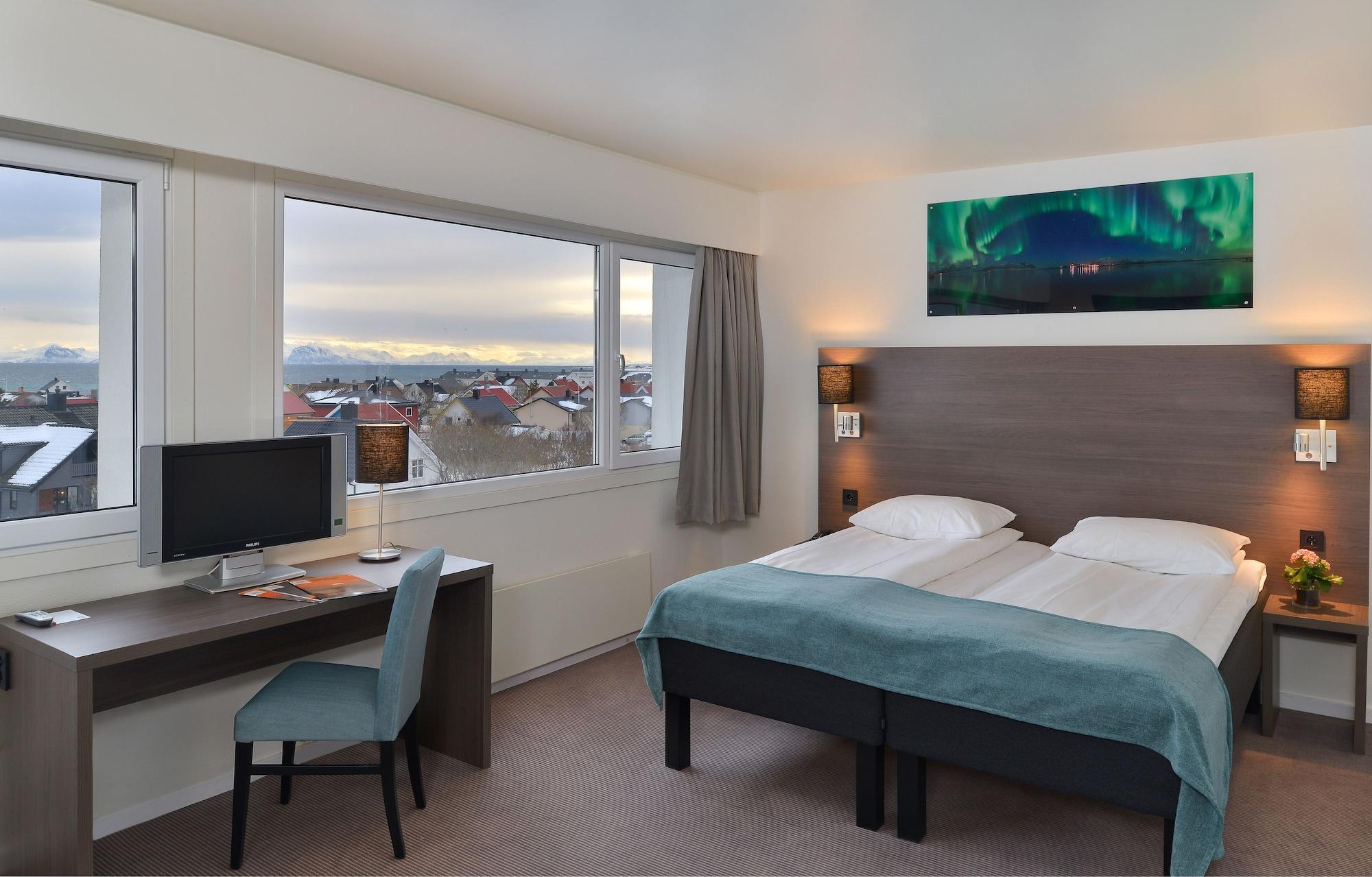 Thon Partner Hotel Andrikken Andenes Buitenkant foto
