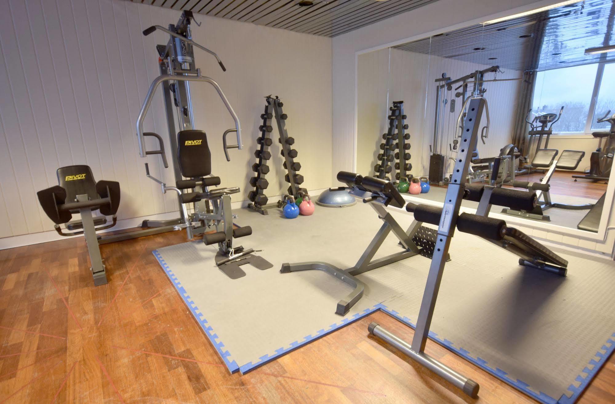 Thon Partner Hotel Andrikken Andenes Buitenkant foto