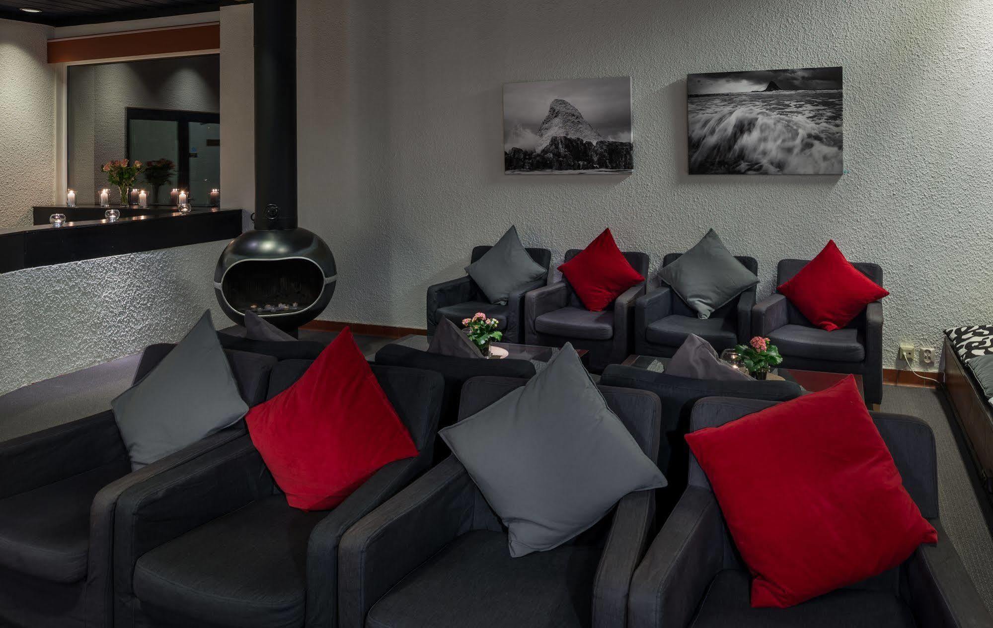 Thon Partner Hotel Andrikken Andenes Buitenkant foto