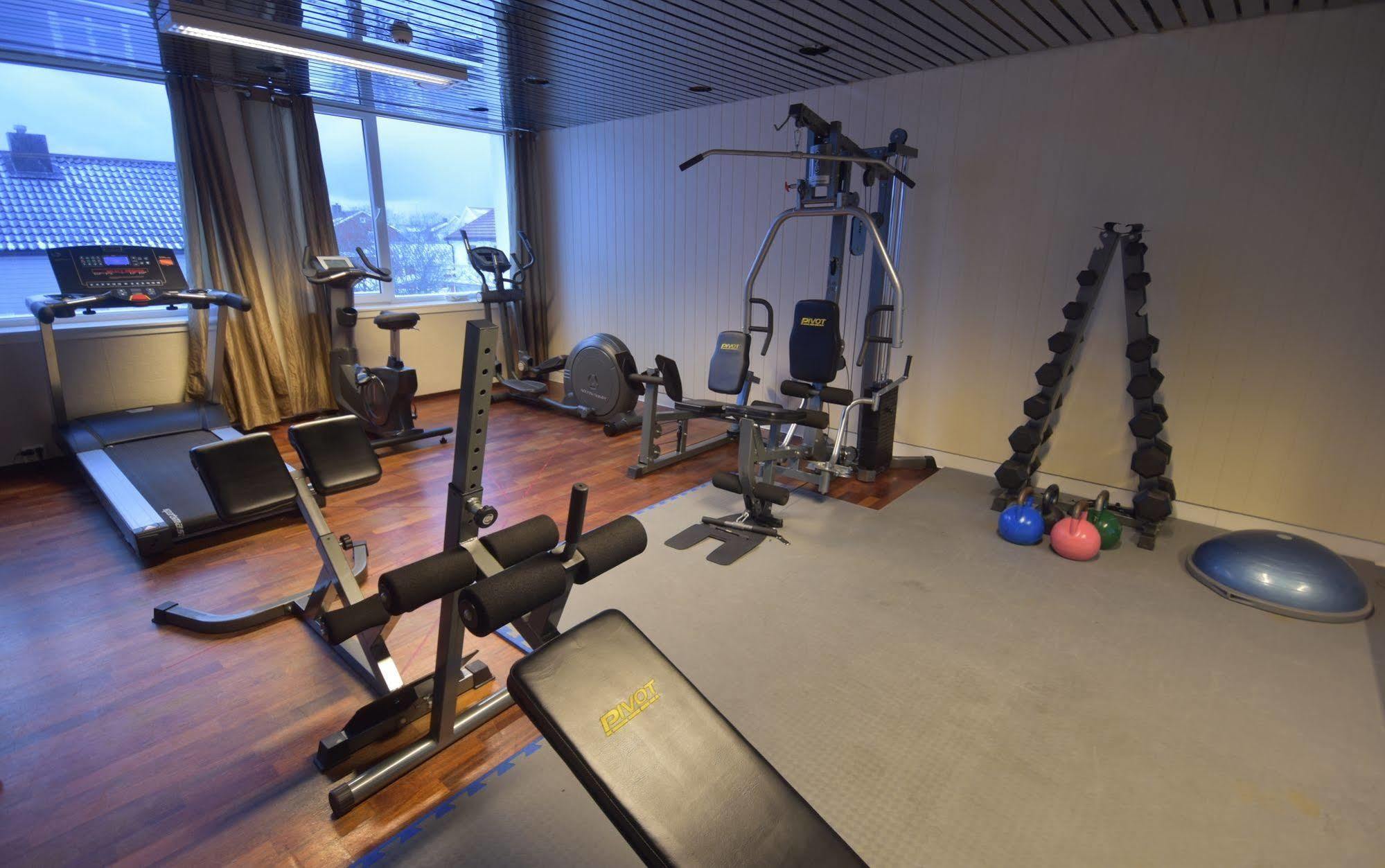 Thon Partner Hotel Andrikken Andenes Buitenkant foto